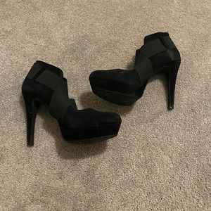Jessica Simpson Black heels